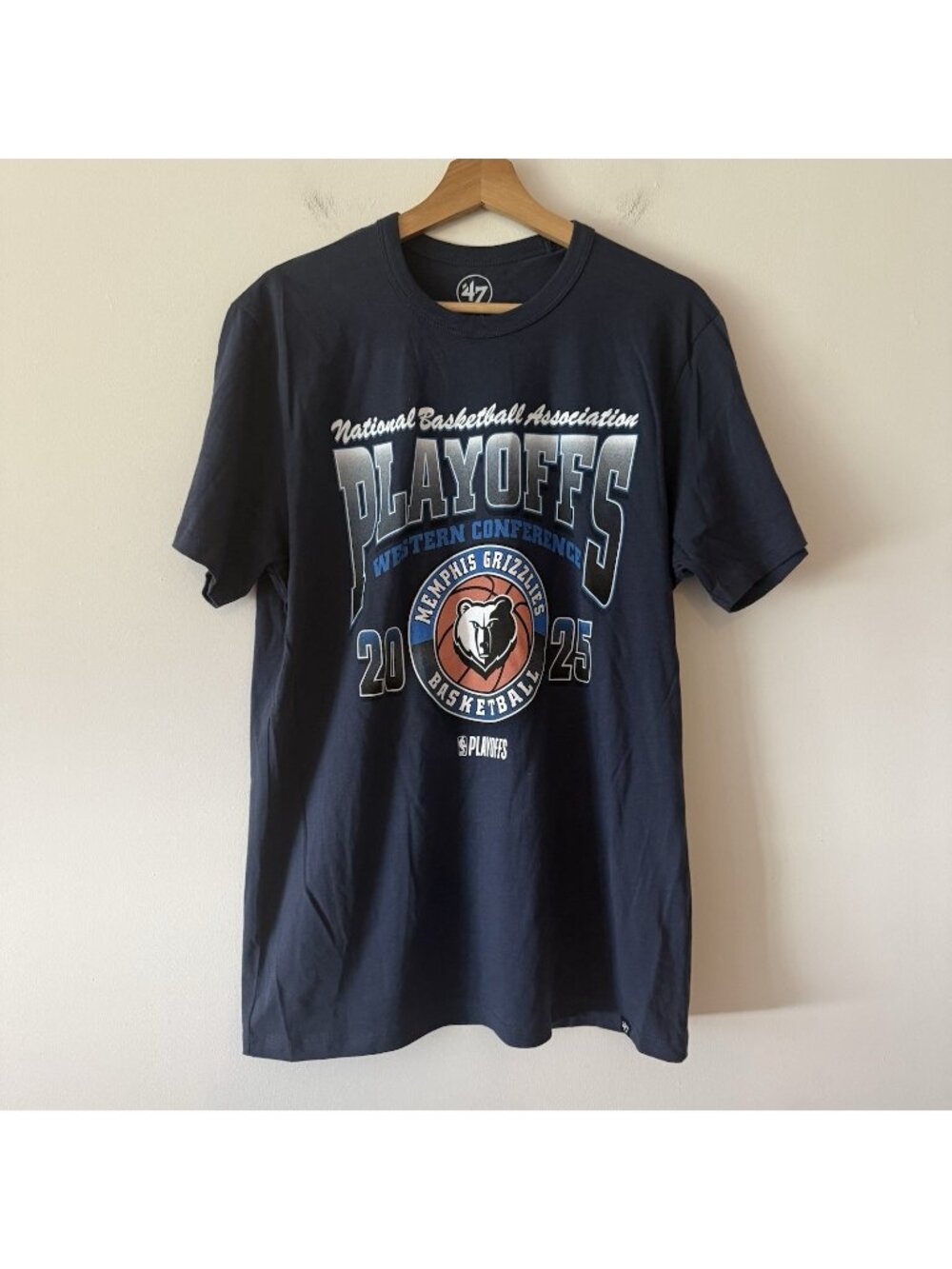 Memphis Grizzlies Men’s T-shirt Sz M NBA Western Conference Playoffs 2025 NWOT